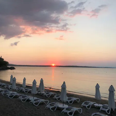 Santa Marina - Private 1-bedroom * Sozopol